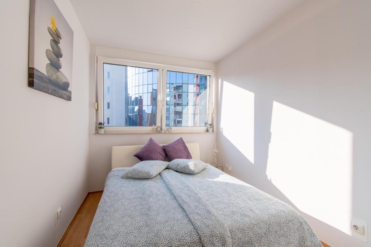 Flexible Selfcheckins 31 - Zagreb - Garage - Loggia - New Apartment Exterior foto
