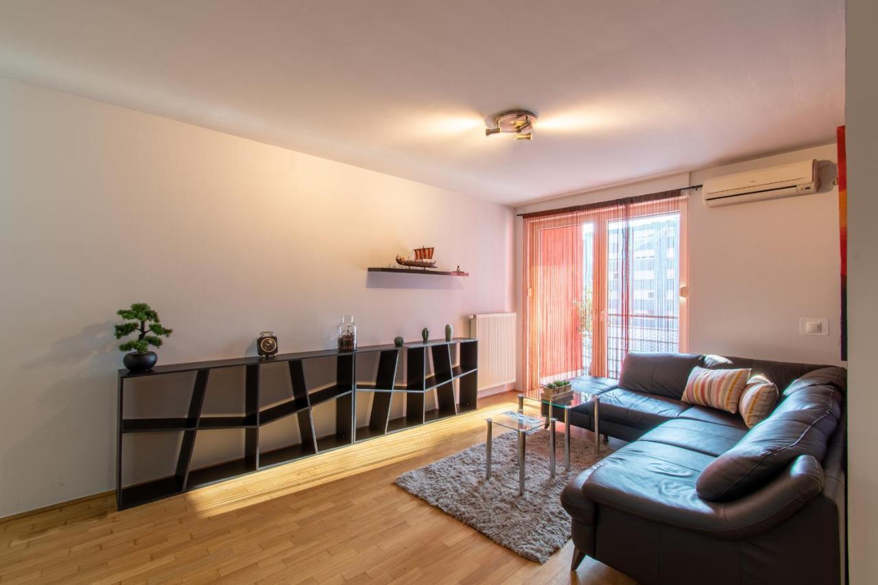 Flexible Selfcheckins 31 - Zagreb - Garage - Loggia - New Apartment Exterior foto